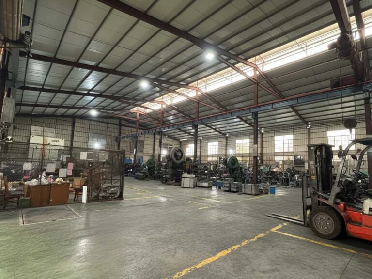 Stainless steel cutlery manufacturing facility supporting OEM and ODM production
