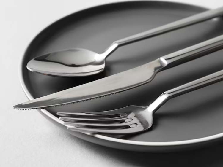 How Does Flatware Thickness Really Affect Your Wholesale Order?
