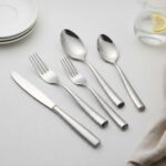 Hammered texture detail on 304 stainless steel spoon fork knife set