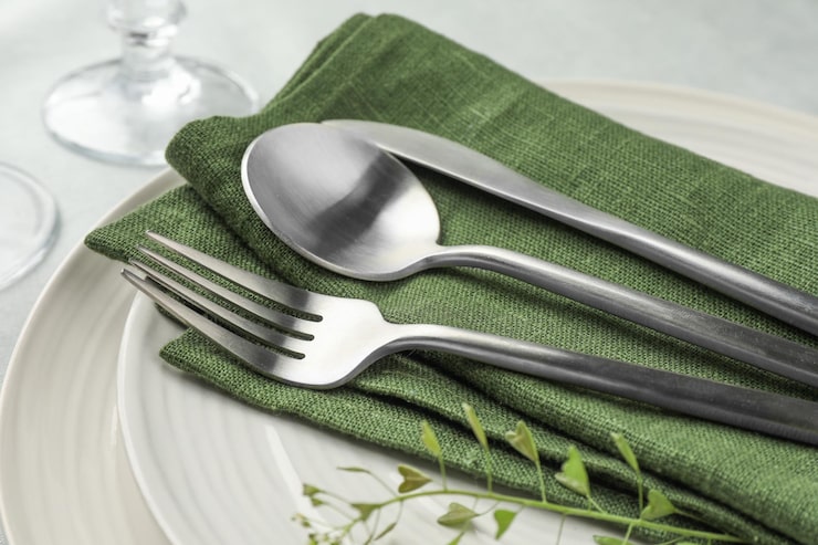 What Key Factors Should You Consider When Choosing a Flatware Supplier for Bulk Orders?