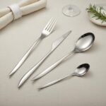 Stainless steel spoon set with classic design for wholesale and retail