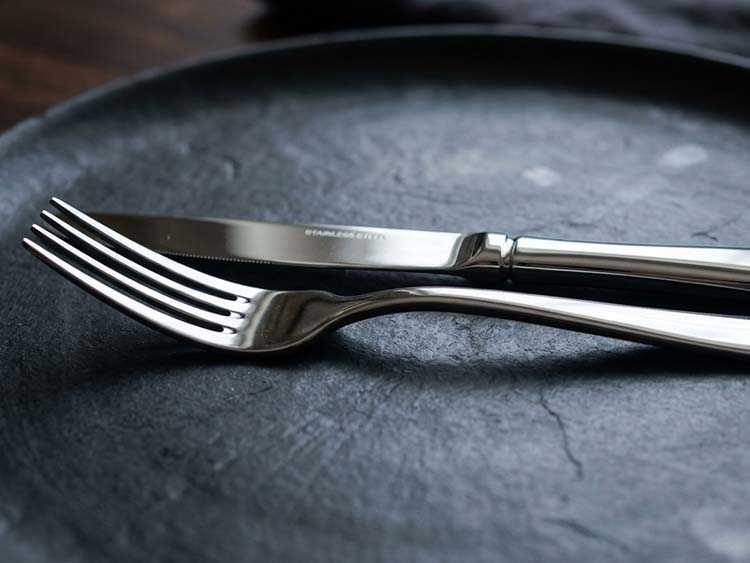 How XR Cutlery Ensures Fast Turnaround Times for Bulk Orders Without Sacrificing Quality?