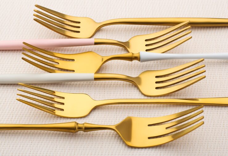 PVD Gold Flatware vs Painted Flatware: Which Lasts Longer?