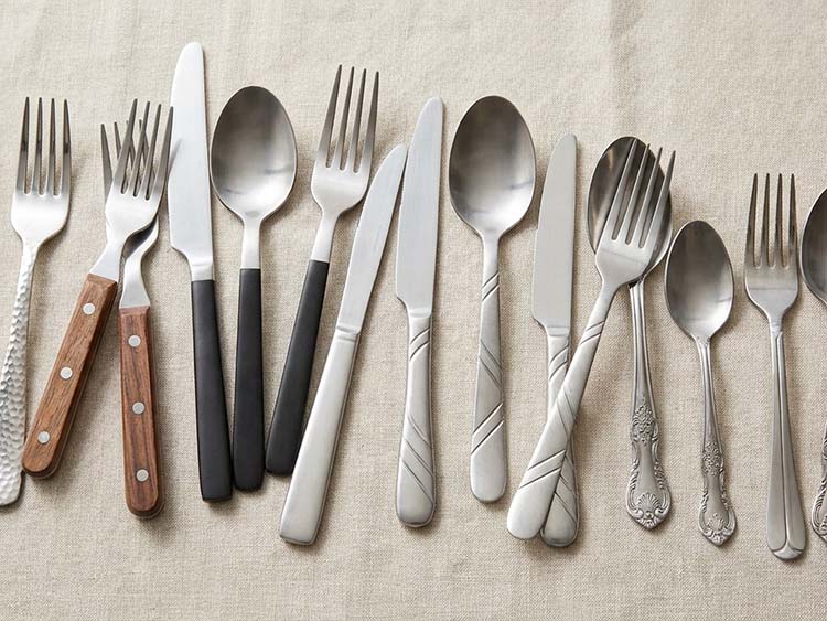 How Is Custom Flatware Actually Produced for Global Brands?