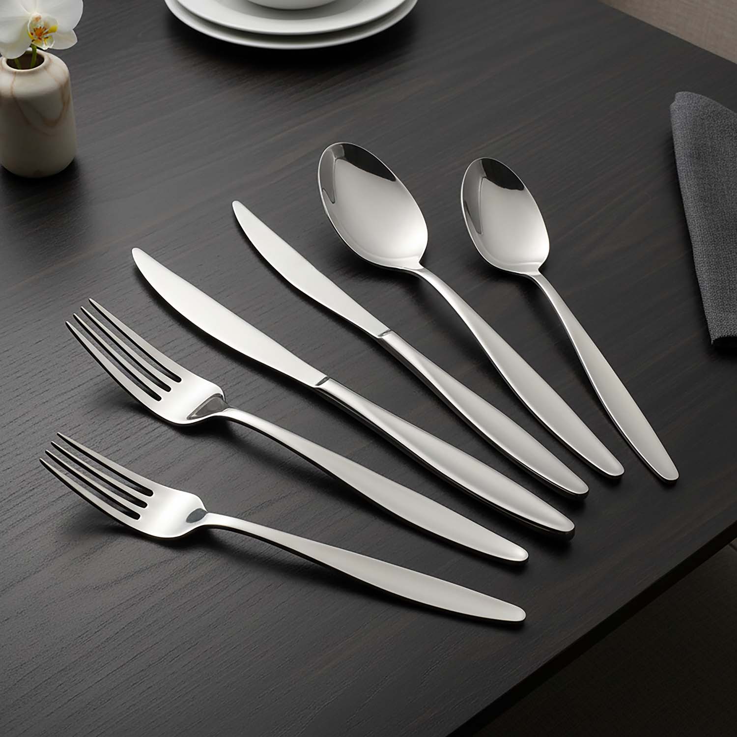 Premium dessert cutlery set with stainless steel knife spoon and fork